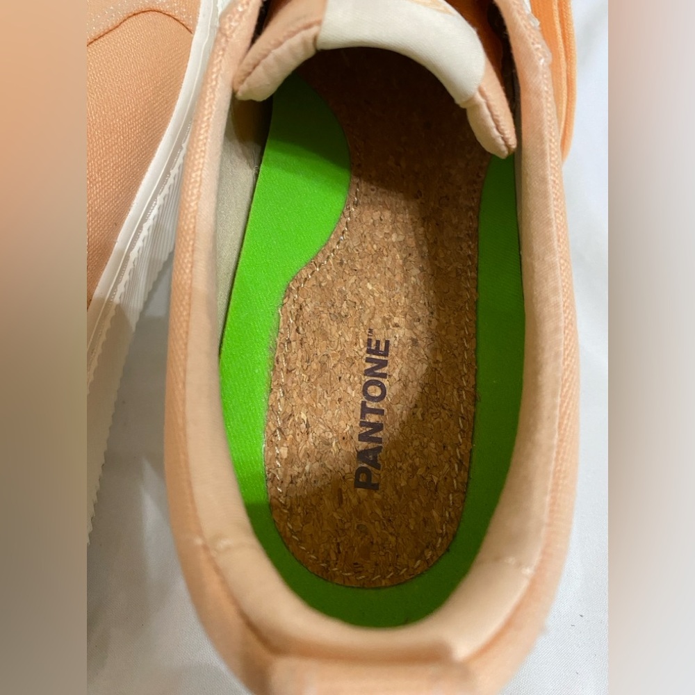 Cariuma Peach Canvas PANTONE OCA LOW VEGAN SNEAKERS, Peach/Wht Unisex: M8 W9.5 - Picture 10 of 14